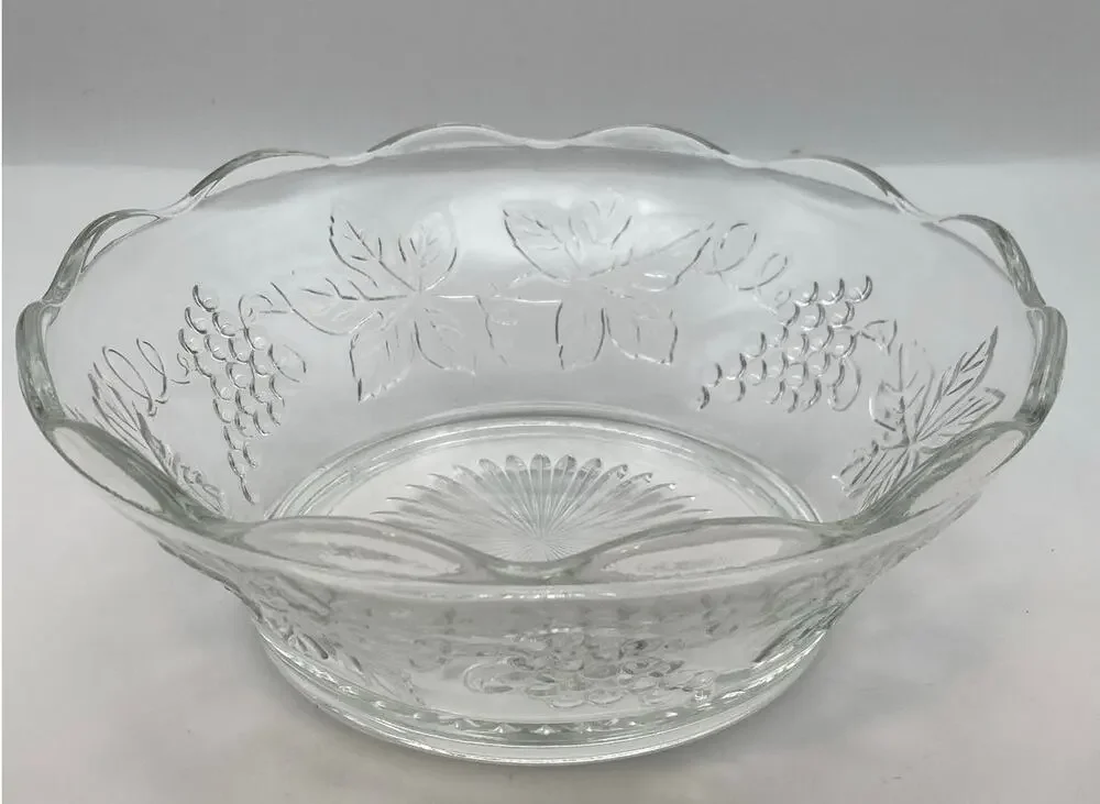 Vintage Clear Pressed Glass Anchor Hocking Grapevine with Scalloped Rim Bowl